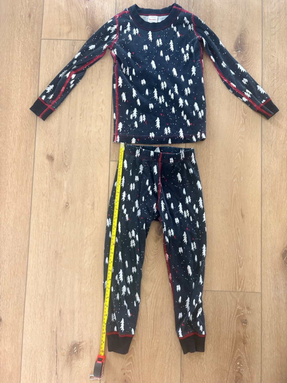 Hanna Anderson 100% organic Cotton Black with white tree pajamas size 5